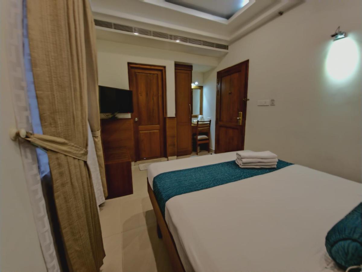 Vishnu Inn Guruvayur Exterior photo